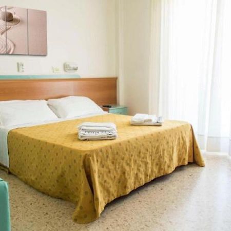 קאטוליקה Hotel Nautilus מראה חיצוני תמונה