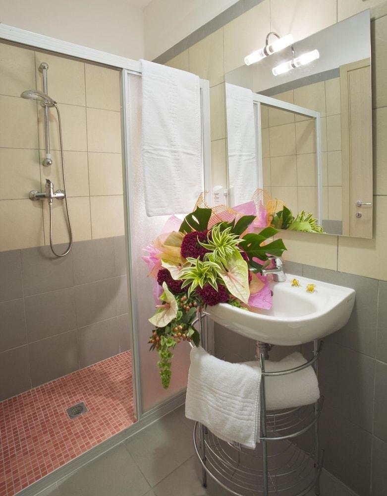 קאטוליקה Hotel Nautilus מראה חיצוני תמונה