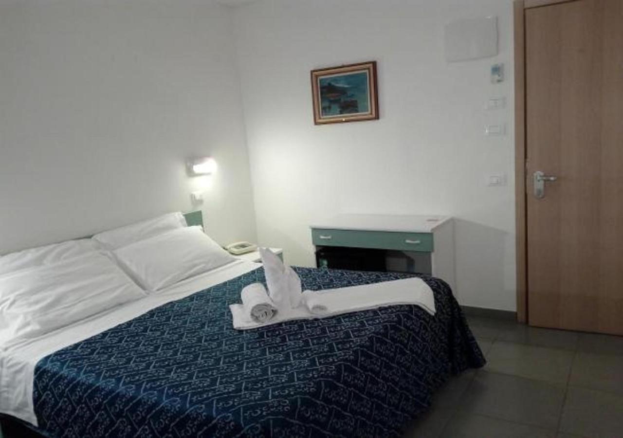 קאטוליקה Hotel Nautilus מראה חיצוני תמונה